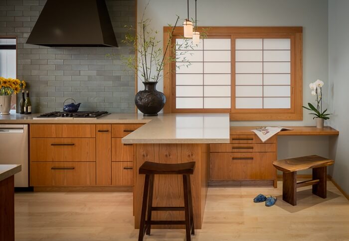 Mẫu thiết kế phòng bếp Nhật Bản gỗ tự nhiên