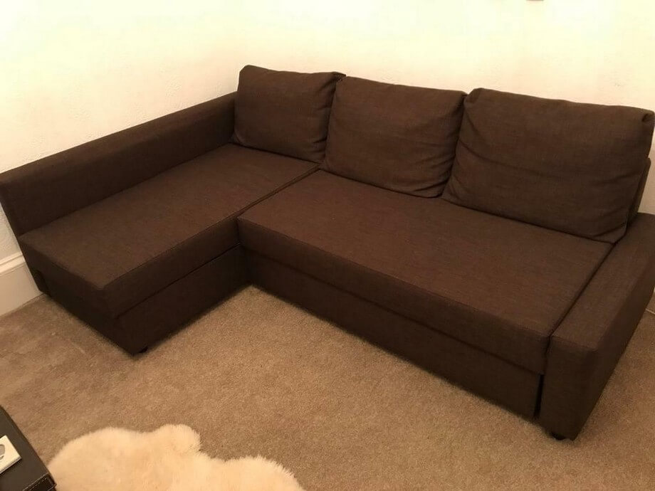 Mẫu sofa vải màu nâu hợp tuổi người sinh năm 1991