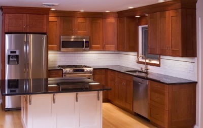 Sử dụng mặt đá nào cho tủ bếp nhà bạn?