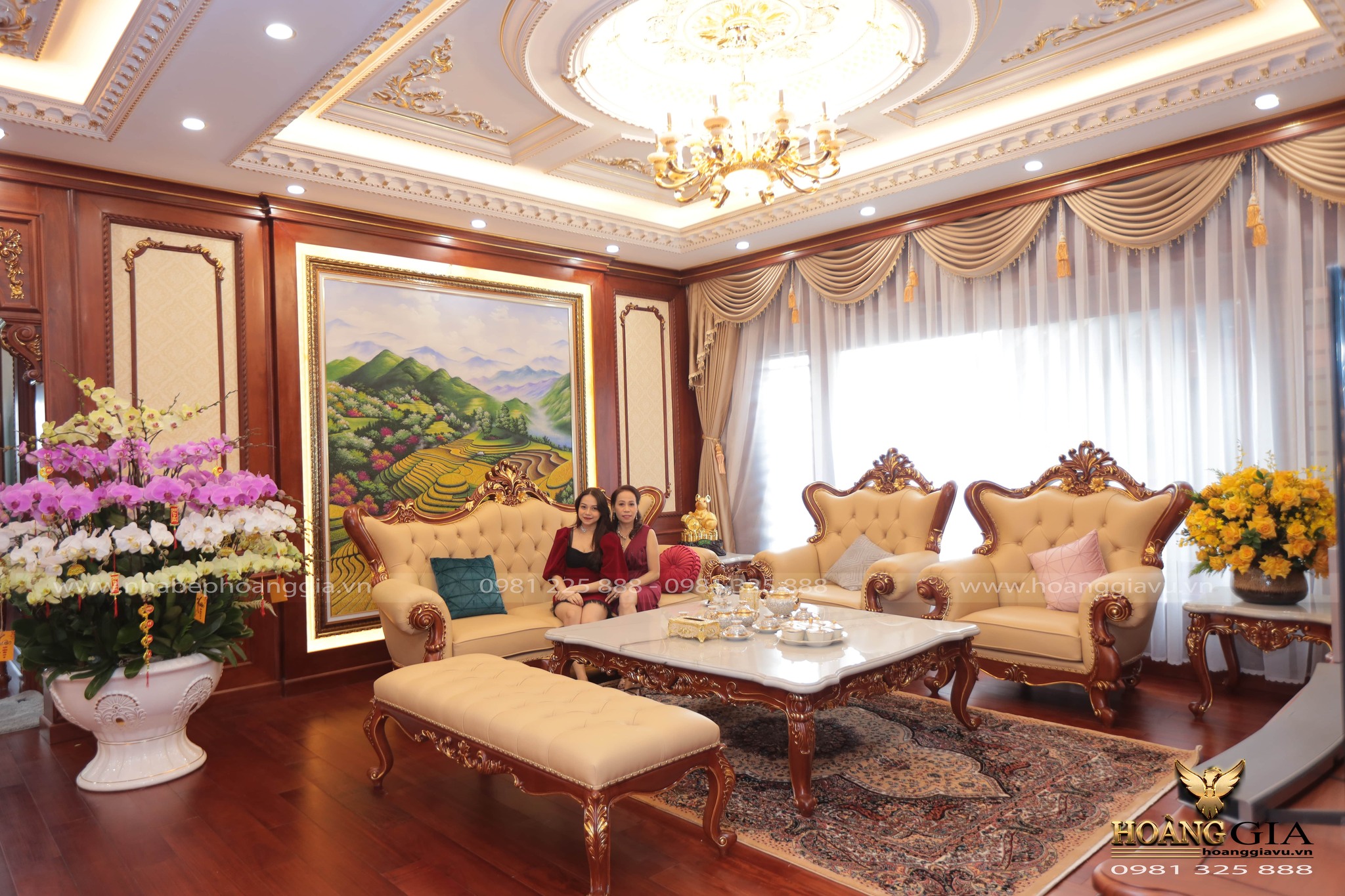 Mẫu sofa tân cổ điển Tam Hoa thanh lịch đầy cuốn hút